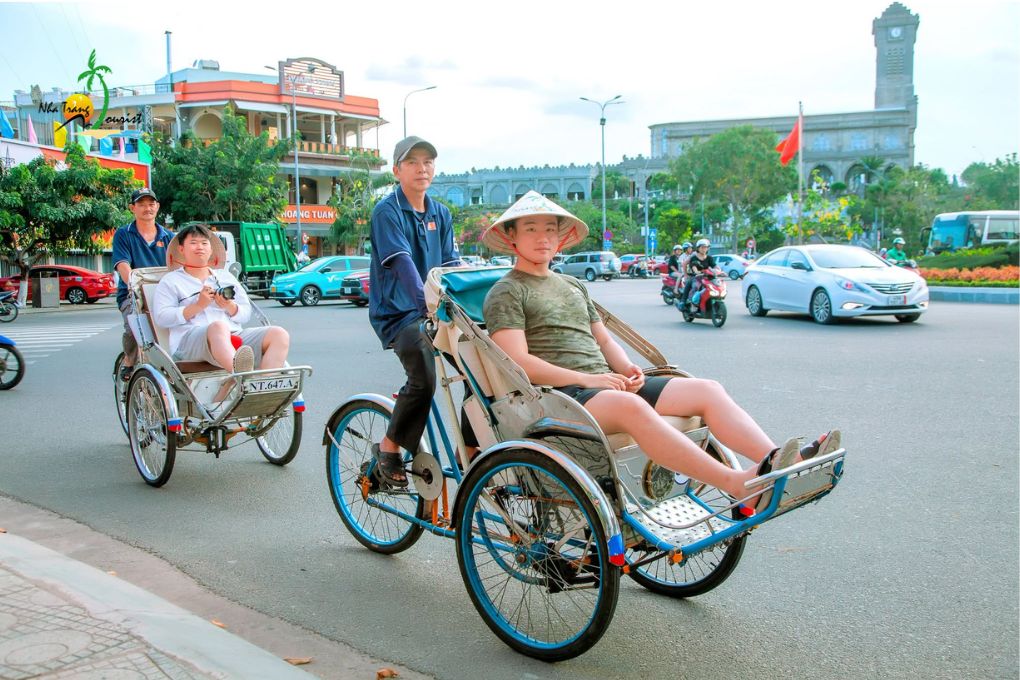 nha trang cach ha noi bao nhieu km 4